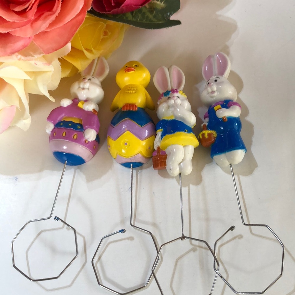 PAAS Easter Egg Dippers 1980s EASTER BUNNY EGG DYING DIPPER 1988 Dakin